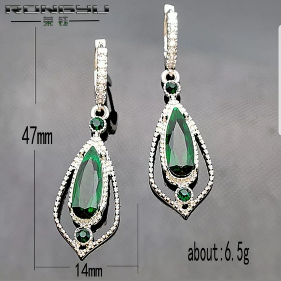 Stunning Sterling Silver Emerald Earrings - Picture 3 of 3